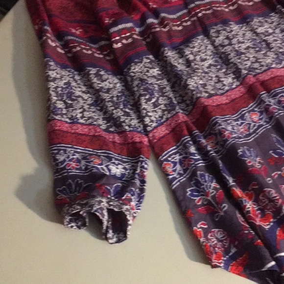 Barely worn top - Picture 4 of 4